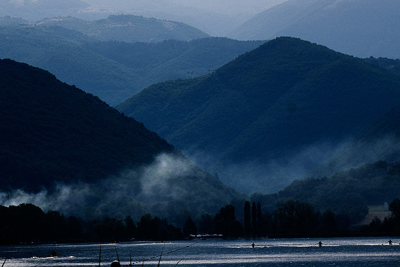 20220303 a 41,185989,Lake and Hills and Mountains ,c