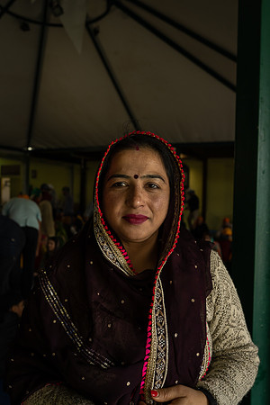 p,20221130 aa 32,219544,Sikh Lady ,c