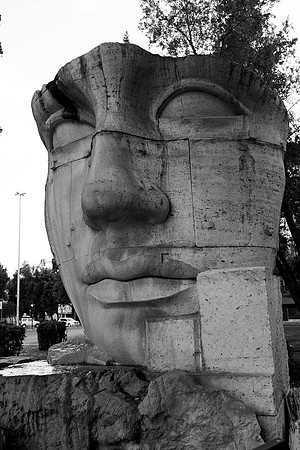 p,20220914 aa 33,211714,The Face a ,b