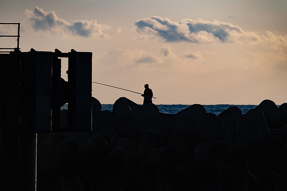 p,20230201 aa 31,203242,A Fisherman ,c