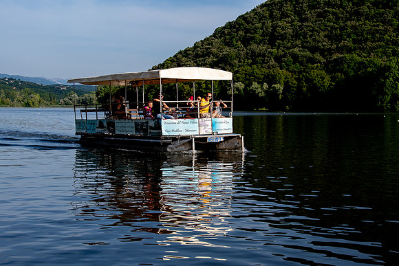 p,20220225 a 51,185856,Lake Tour Happy Boat ,c