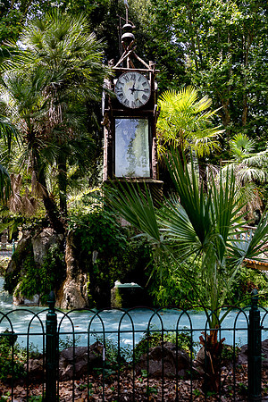 20211109 a 22,193972,The Clock ,c