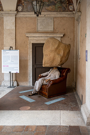 20220912 aa 12,211540,2nd Boulder in Head ,c